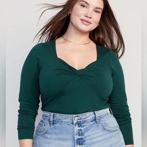 Twist front long sleeve